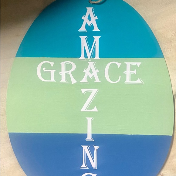 NWT….custom made wall art that says Amazing Grace!!! Super cute!!! - Picture 2 of 3